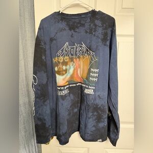 Graphic Long Sleeve Tee in Blue broken promises